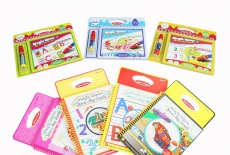 Sách tô màu thần kỳ bút nước Toys House – món quà ý nghĩa cha mẹ dành cho con